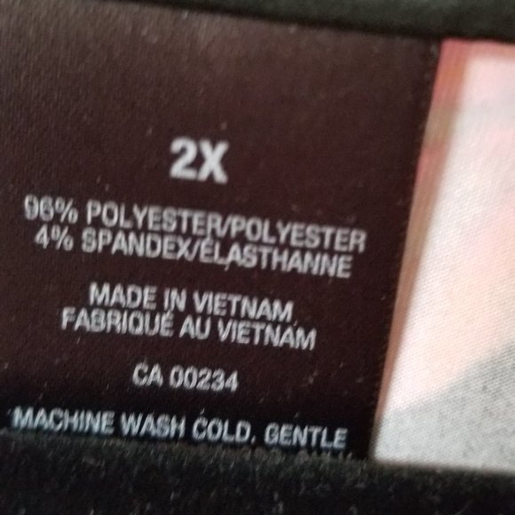 Floral Blouse, 2x - Picture 5 of 5